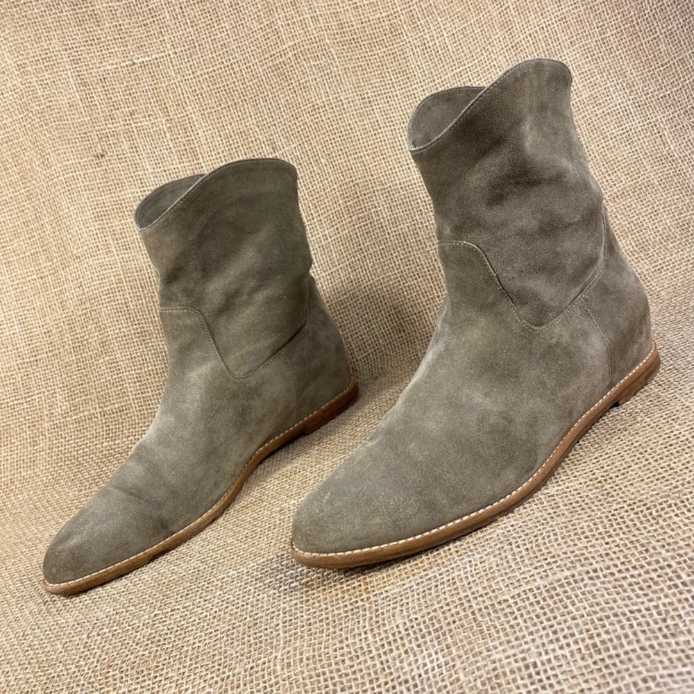 Vince  Ankle Boots booties sage green beige suede leather size 9.5 M